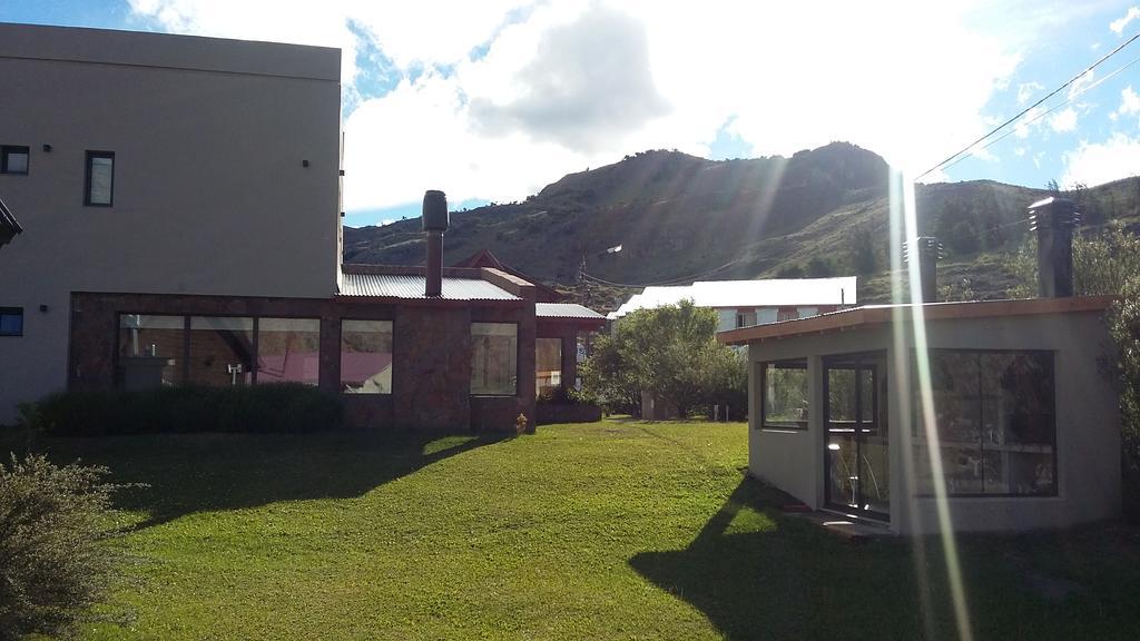 Posada Y Cabanas El Barranco El Chaltén Exterior foto