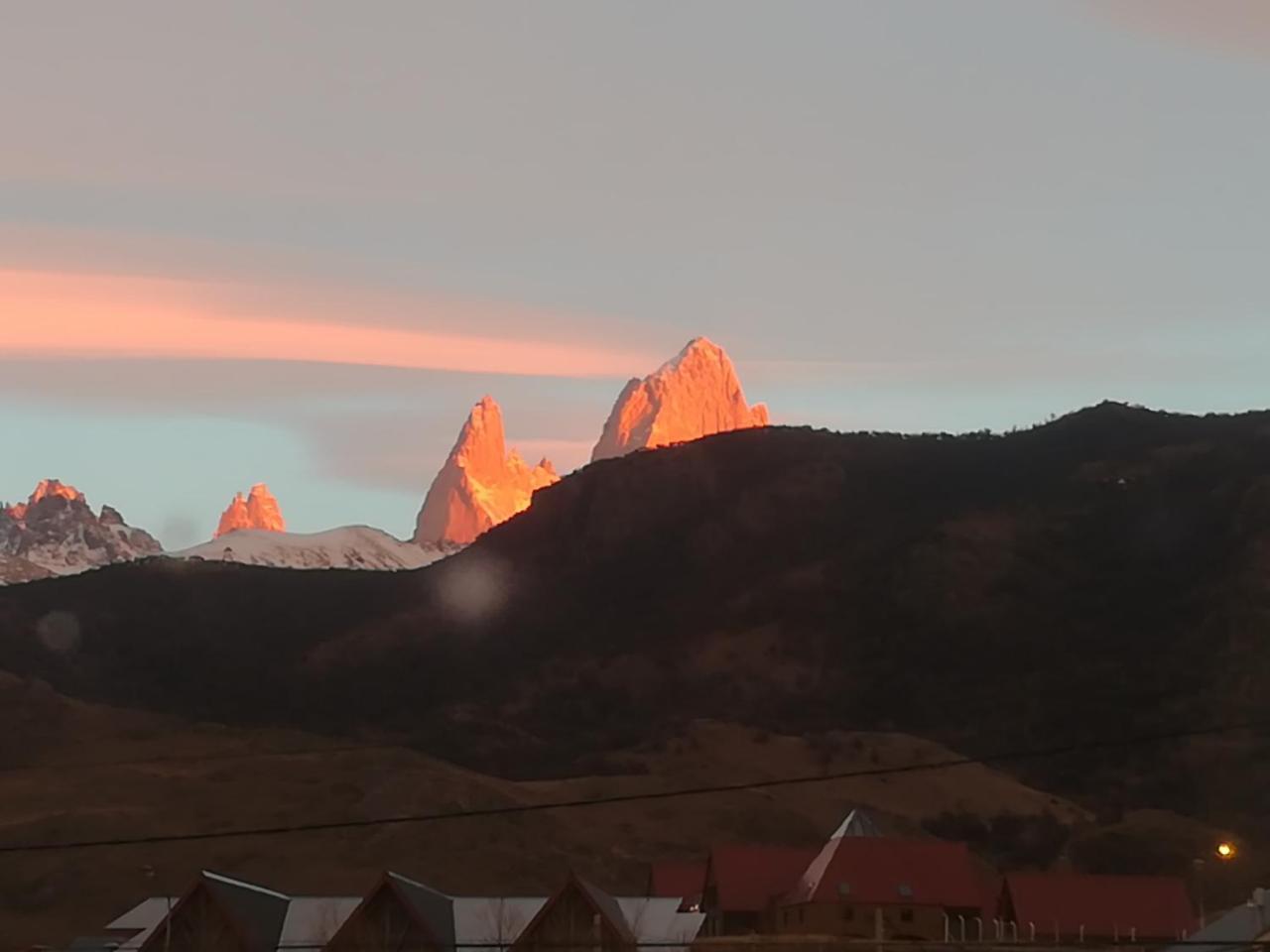 Posada Y Cabanas El Barranco El Chaltén Exterior foto